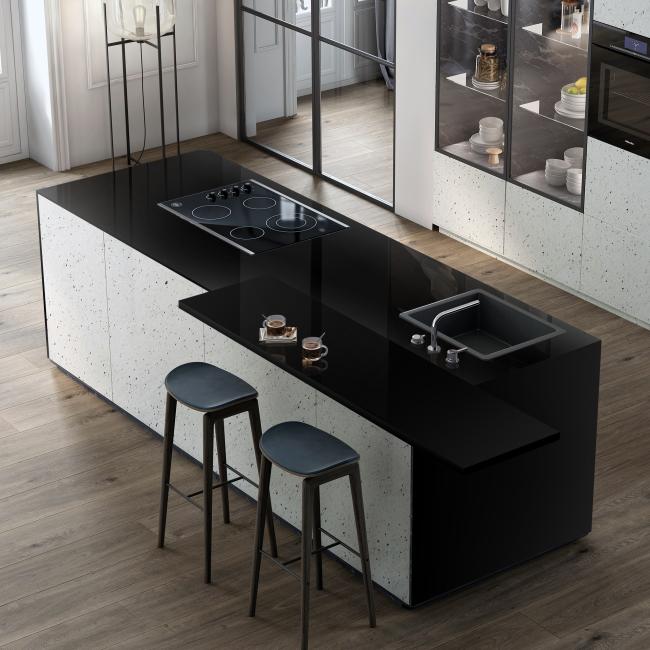 Cyristal Black